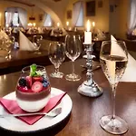 Hotel Chateau Garden Retreat