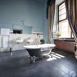 Hotel Chateau Garden Retreat 4*
