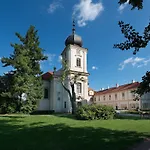 Chateau Garden Retreat 4*