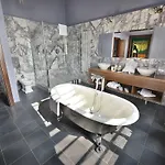 Hotel Chateau Garden Retreat Loucen