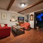 Chateau Garden Retreat 4*