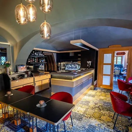 Chateau Garden Retreat 4* Loučeň