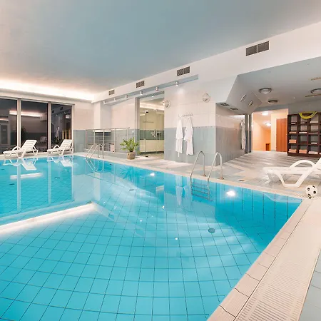 Hotel Chateau Garden Retreat 4*