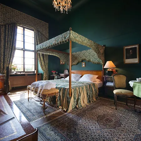 Chateau Garden Retreat Loučeň