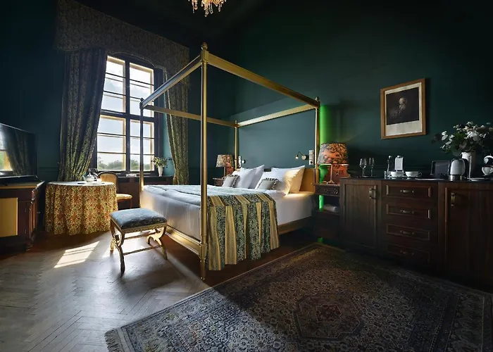 Chateau Garden Retreat Hotel 4*