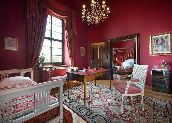 Hotel Chateau Garden Retreat