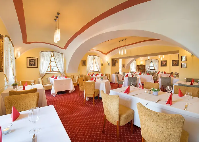 Chateau Garden Retreat Hotel 4*